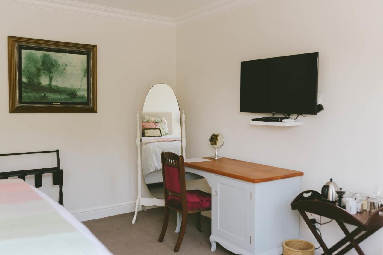 The Victorian Goose (Adults Only) Bed & Breakfast เคปทาวน์ ภายนอก รูปภาพ